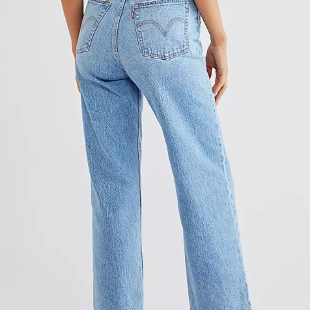 Levi's Ribcage Straight Ankle Jeans, Medium Wash, Size 25